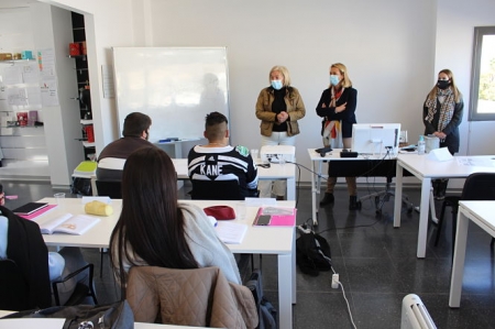 Imagen de la visita al curso de formación (AYTO. MOTRIL)