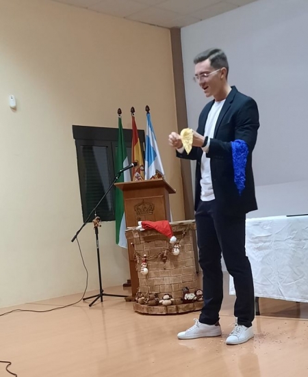 Espectáculo de magia celebrado en Ambroz (AYTO. VEGAS DEL GENIL) 