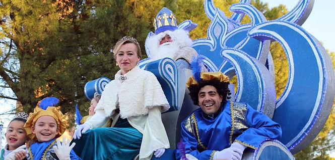 Cabalgata de Reyes en Pinos Puente antes de la pandemia (AYTO. PINOS PUENTE) 