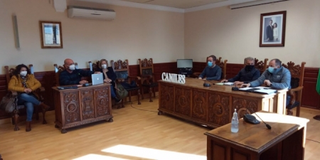 Pleno extraordinario en que el Ayuntamiento de Caniles ha retirado a Franco el título de hijo adoptivo (AYUNTAMIENTO)