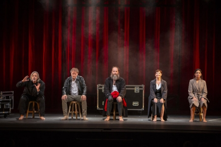 Elenco de actores de la compañía (AGUSTÍN HURTADO) 