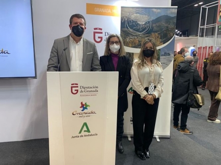 El alcalde y la concejala de Turismo de Monachil, esta mañana en FITUR (AYTO. MONACHIL) 
