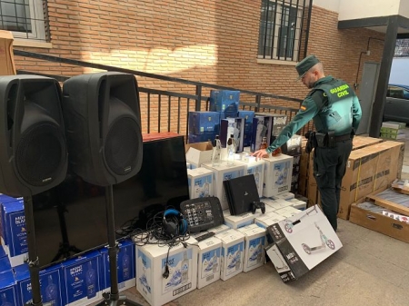 Imagen de los efectos recuperados (GUARDIA CIVIL) 