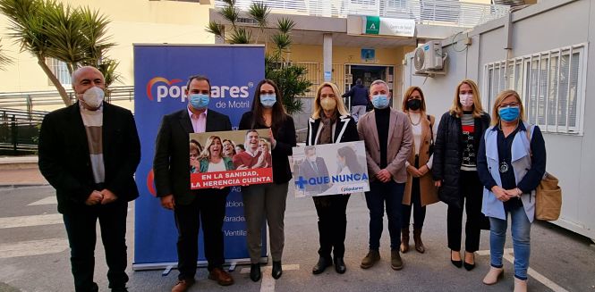Imagen de la visita al Centro de Salud de Motril (PP)