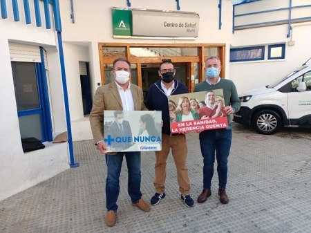 Imagen de la visita al centro de salud de Albuñol (PP)