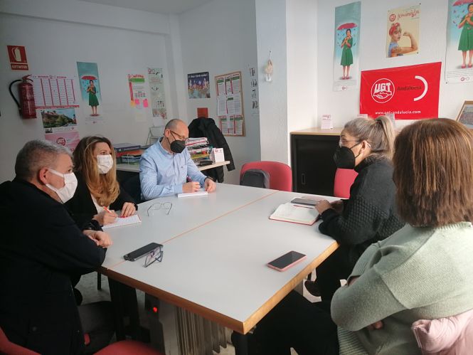 Fernando Serrano y Concha Insua se reunen con el comité de empresa de dependencia (CIUDADANOS)