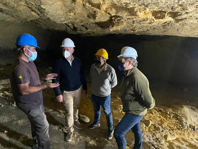 Imagen de la visita a la cueva de la arena (DIPGRA (