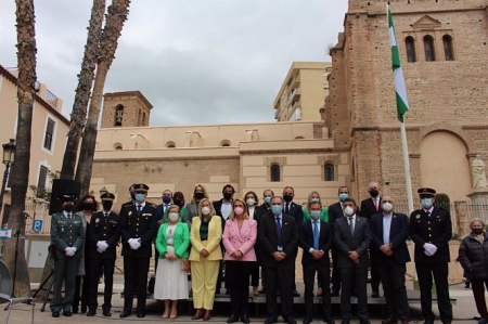 Izado de la bandera andaluza en Motril (Granada) por el Día de Andalucía (AYUNTAMIENTO DE MOTRIL) 