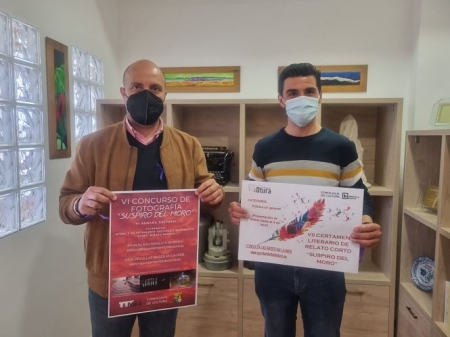 el alcalde y el concejal de Cultura de Otura presentan el VI Concurso de Fotografía y VII Certamen de Relato Corto `Suspiro del Moro` (AYTO. OTURA) 