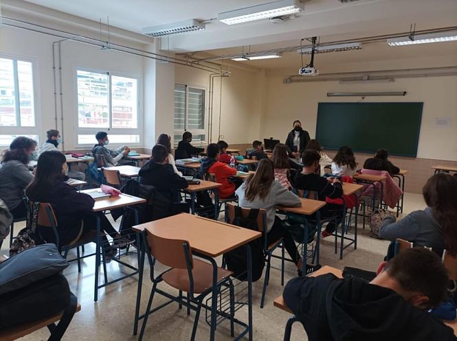 taller impartido en el IES Hiponova de Montefrío (AYTO. MONTEFRÍO) 