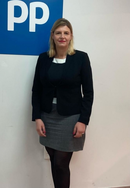 La portavoz del PP de La Zubia, Inmaculada Hernández (PP)