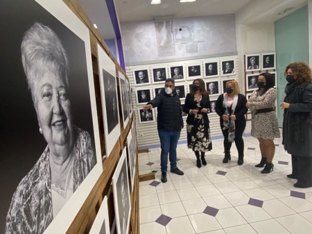Exposición en el centro comercial Serrallo Plaza (AYTO. LA ZUBIA) 