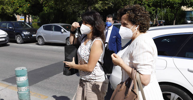 Juana Rivas, acudiendo al Centro de Inserción Social Matilde Cantos en Granada (ÁLEX CÁMARA - EUROPA PRESS) 