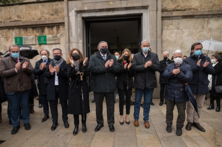 Minuto de silencio en la Delegación del gobierno (JUNTA) Minuto de silencio en la Delegación del gobierno (JUNTA)