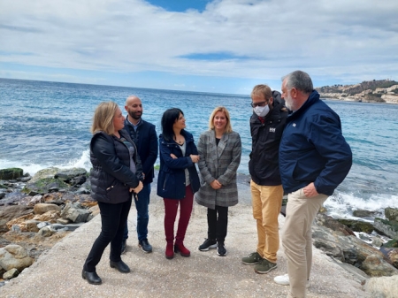 Visita a una de las playas de la provincia (SUBDELEGACIÓN)