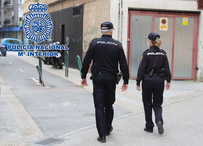 Agentes de la Policía Nacional (POLICÍA NACIONAL)