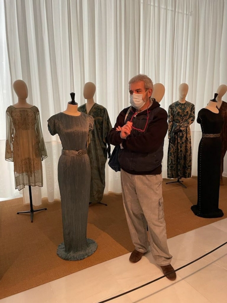 Lorenzo Caprile ha visitado la exposición (FERNANDO ALDA)