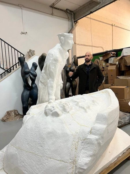 Imagen de la escultura (AYTO. ALMUÑÉCAR)