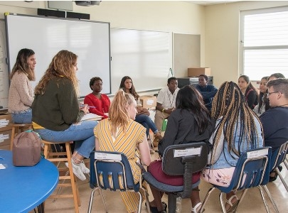 Sesión de la Escuela Política Fratelli Tutti (FRATTELLI TUTTI)