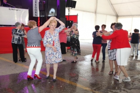 Cena de mayores celebrada en La Zubia con motivo de sus fiestas (AYTO. LA ZUBIA) 