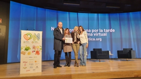 La Sedca reconoce un trabajo de la UGR que ha detectado en escolares contaminantes ambientales que pueden provocar obesidad (UGR) La Sedca reconoce un trabajo de la UGR que ha detectado en escolares contaminantes ambientales que pueden provocar obesidad (UGR)