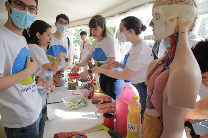 Escolares en la Feria de la Ciencia (PARQUE DE LAS CIENCIAS) 