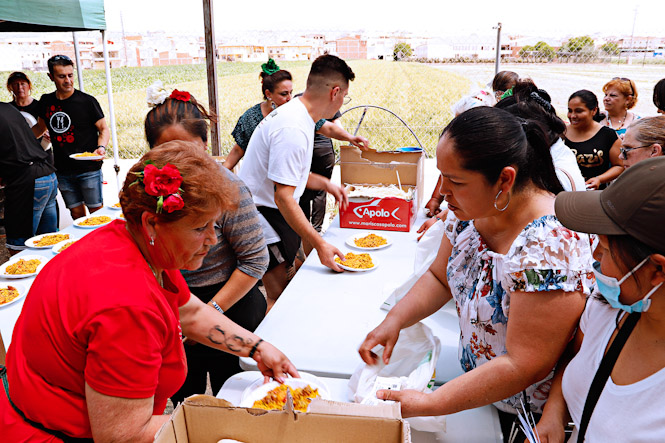 Paella solidaria en Huétor Tájar (AYTO. HUÉTOR TÁJAR)
