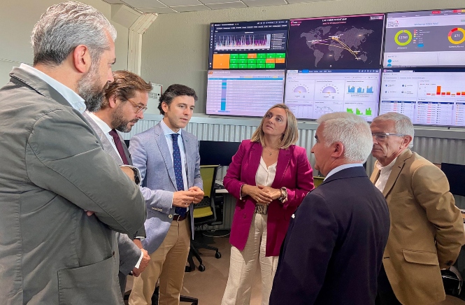 Imagen de la visita de Marifrán Carazo a CCA Cloud (PP)