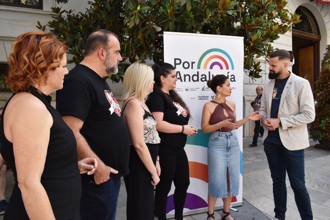 Miembros de `Por Andalucía` en la Plaza del Carmen (POR ANDALUCÍA)