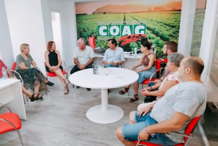 Imagen de la reunión con COAG (IU)
