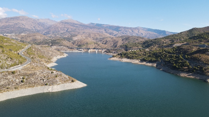 Imagen de la presa de Rules (REGANTES BAJO GUADALFEO) 