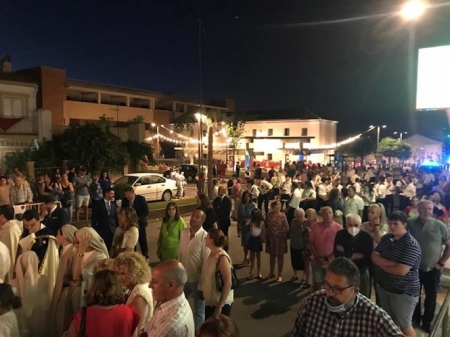 Prrocesión del Sagrado Corazón de Jesús celebrada anoche en Otura (AYTO. OTURA)