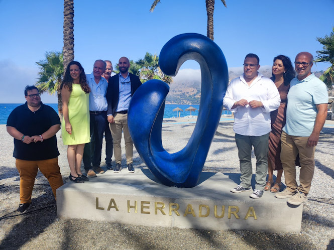 Inauguración del corazón (AYTO. ALMUÑÉCAR)