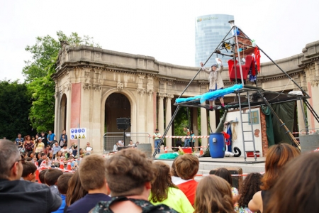 Representación de una obra de teatro (JUNTA)