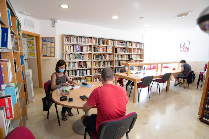Biblioteca Municipal `Miguel Hernández` (AYUNTAMIENTO DE ARMILLA)