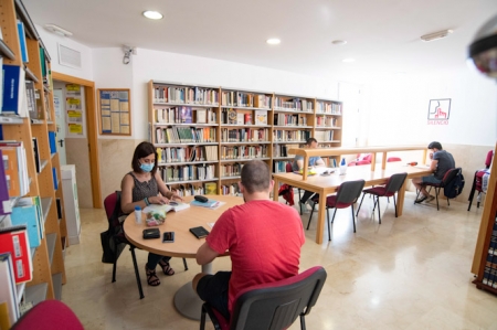 Biblioteca Municipal `Miguel Hernández` (AYUNTAMIENTO DE ARMILLA)