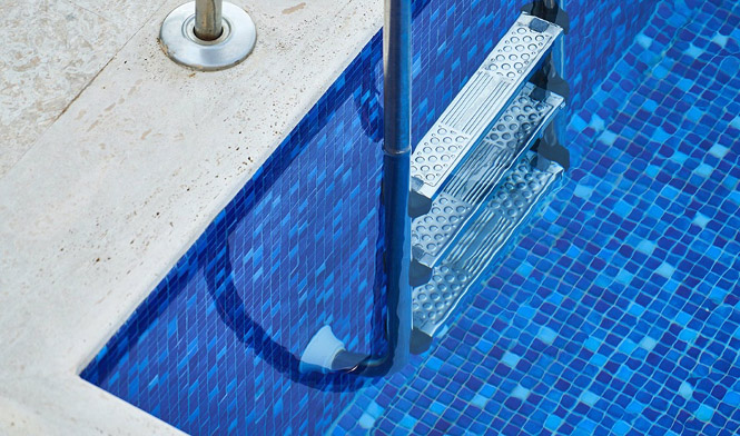 Imagen de una piscina (EMERGENCIAS 112) 