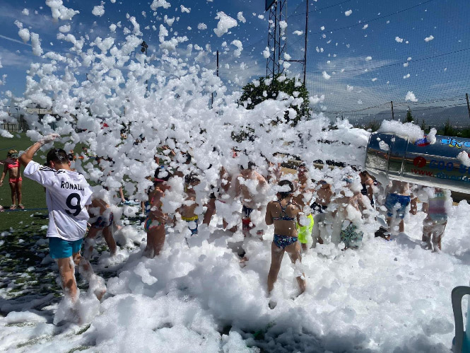 Fiesta de la espuma (AYTO. VEGAS DEL GENIL) 