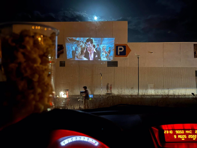 Proyección de `Grease` en autocine de Baza (FACEBOOK DEL AYUNTAMIENTO) 