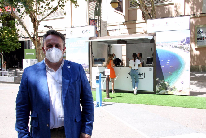 Enrique Medina, en imagen de archivo en un acto promocional como diputado provincial de Turismo de Granada (DIPUTACIÓN DE GRANADA) 