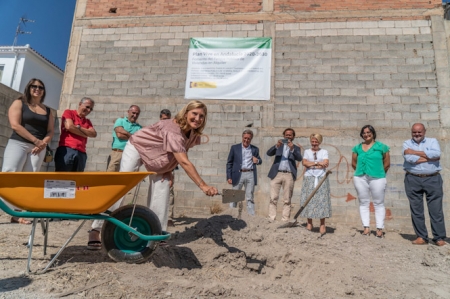 Puesta de la primera piedra (JUNTA) 