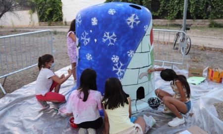 Preparación de uno de los contenedores (AYTO.  MARACENA) 