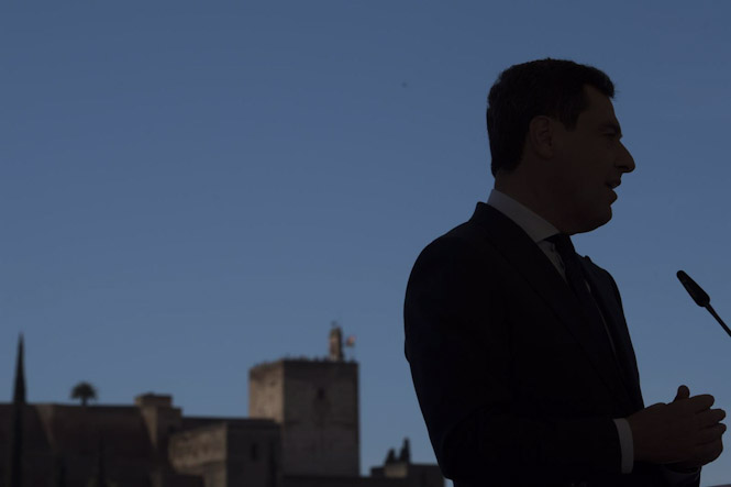 El presidente del PP-A y de la Junta, Juanma Moreno, en imagen de archivo en Granada (ÁLEX CÁMARA - EUROPA PRESS)