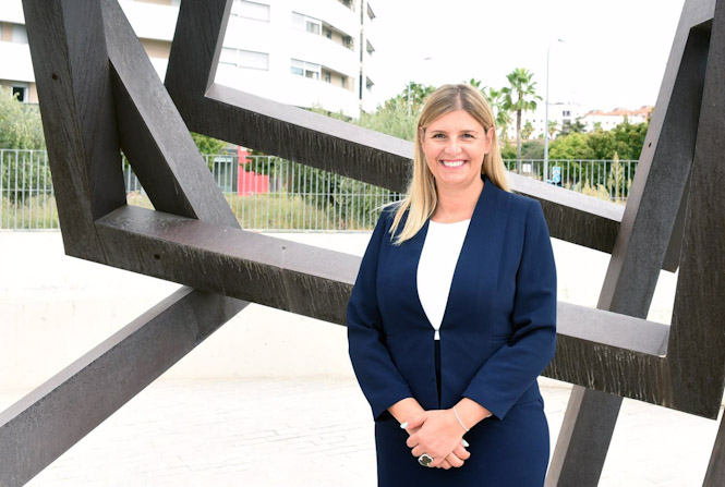 La portavoz del PP en la Diputación de Granada, Inmaculada Hernández (PP)