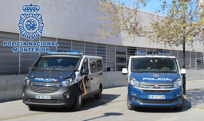 Vehículos de la Policía Nacional (POLICÍA NACIONAL)