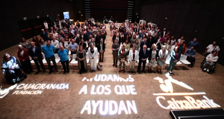 Entrega de las ayudas (CAJA GRANADA FUNDACIÓN) Entrega de las ayudas (CAJA GRANADA FUNDACIÓN)