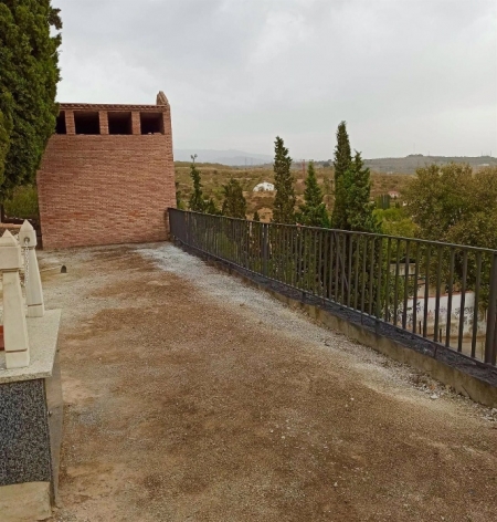 Estado actual del cementerio municipal de Jun (AYUNTAMIENTO) 