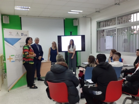 Imagen de la visita al CPIFP Hurtado de Mendoza (JUNTA)