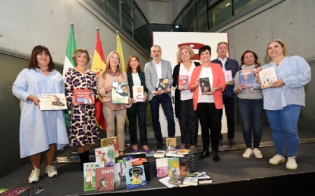 Foto de familia de los galardonados (R. MARTÍNEZ / DIPGRA)