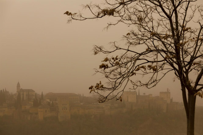 Imágenes de la Alhambra y el Albaicin de Granada, en imagen de archivo (ÁLEX CÁMARA - EUROPA PRESS)